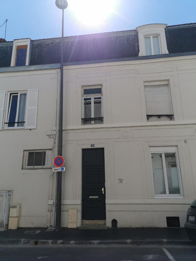 Suite Des Capucins Reims Esterno foto